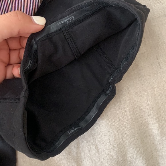 LULULEMON Black/pink shorts - Picture 5 of 7